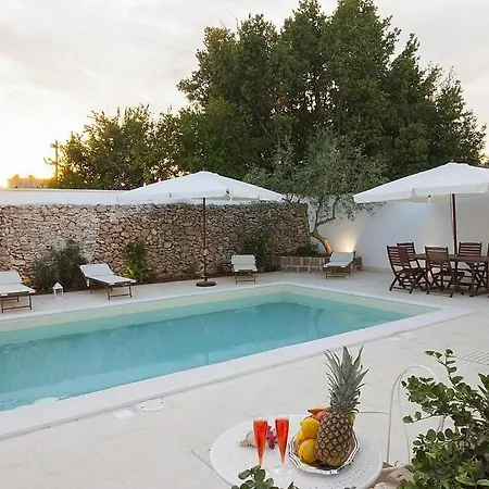 Sleeps 2 Pool Air Con Wifi Villa Racale
