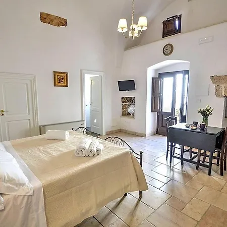 Sleeps 2 Pool Air Con Wifi *